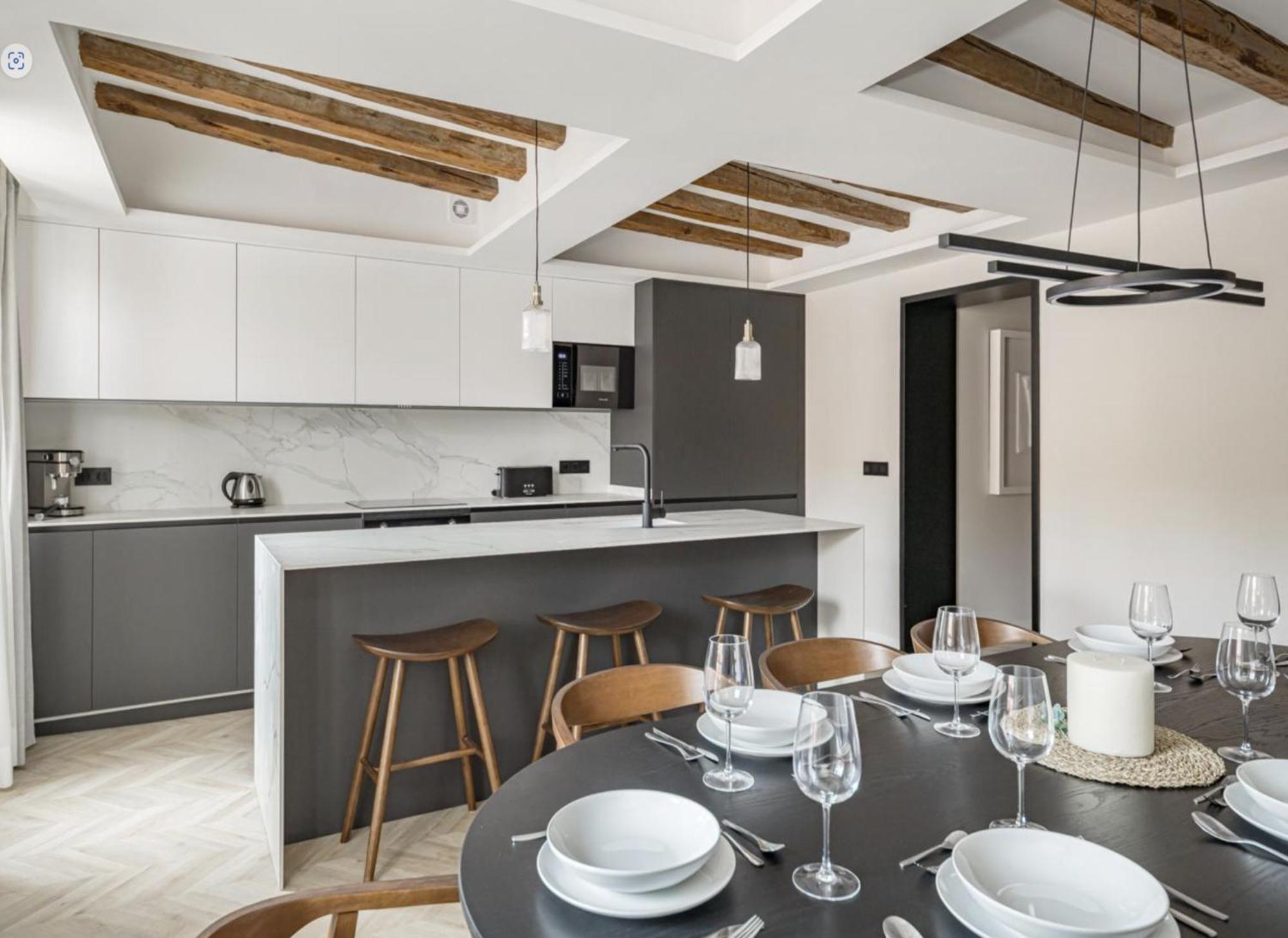 Lägenhet Cosy And Stylish In A Lively Area Of